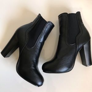 SALE🎉Black High Heel Booties🖤